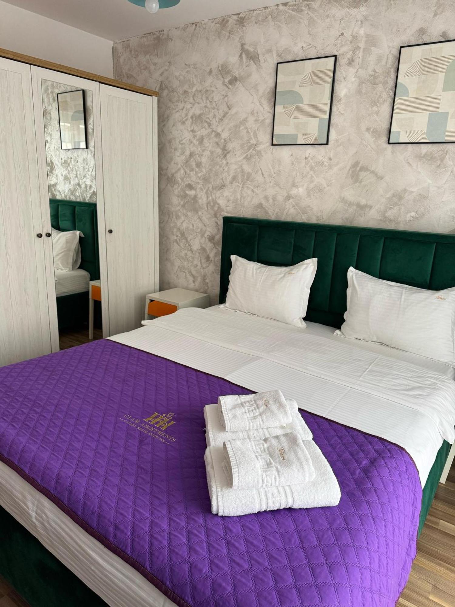 Coresi Mall Area Studios & Apartments By Glam Braşov Esterno foto
